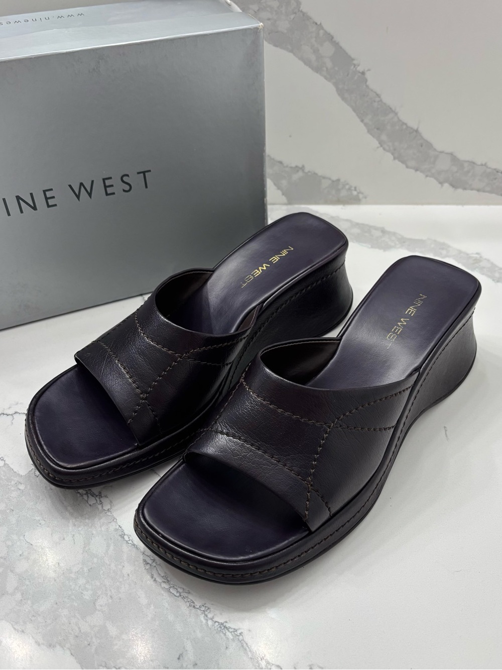 Nine West Women’s 9M Plum Leather Open Toe Dress Sandals